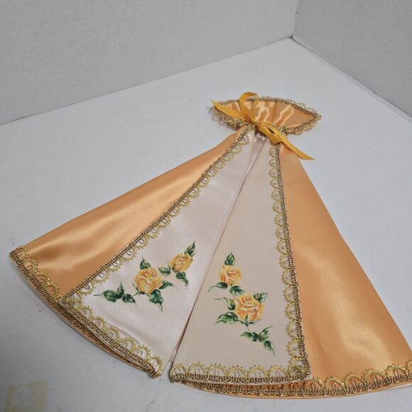 VTG Infant Of Prague Yellow Roses Coordinating Vestments Cape/Robe & Dress 10” L - Picture 6 of 16